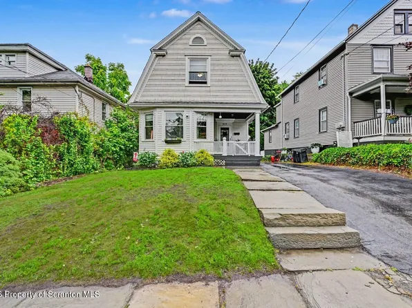 933 Fisk St, Scranton, PA 18509