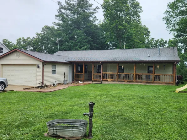 229 East St, Morgantown, IN 46160