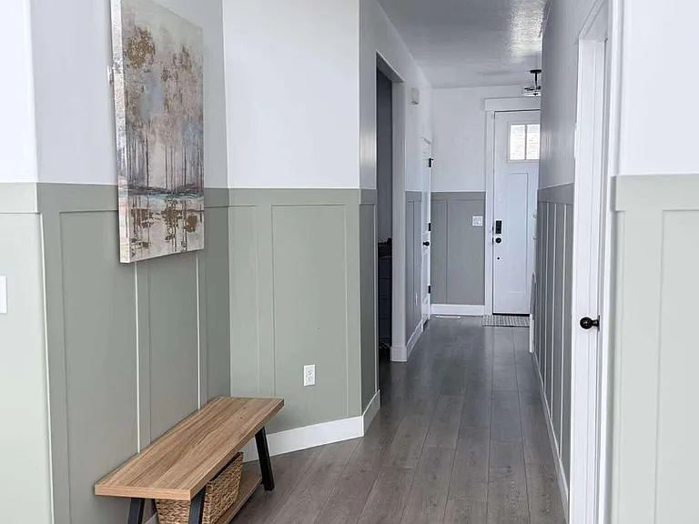 1467 W Holland Dr — Photo 4