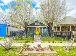 3211 Beauchamp St, Houston, TX 77009