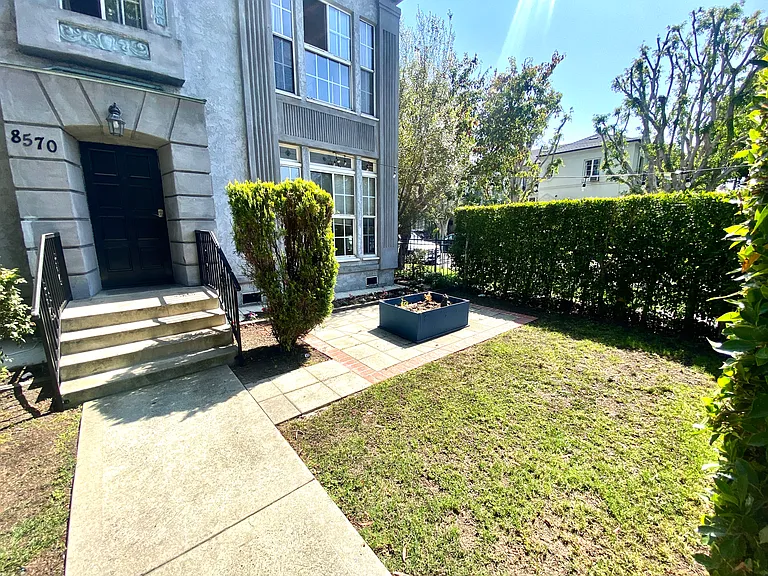 8570 W Olympic Blvd #8570 — Photo 15
