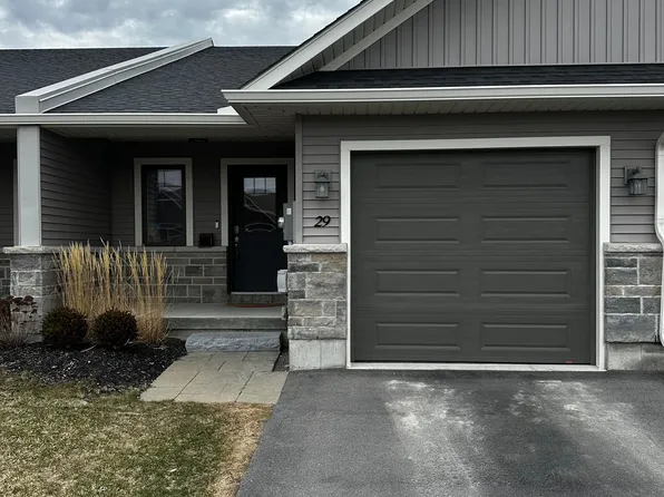 29 Sandhu Cres, Belleville, ON K8P 0G7