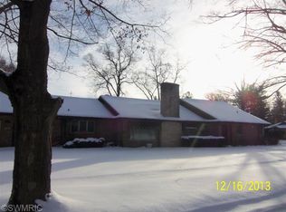 1165 Hannah Ct, Benton Harbor, MI 49022