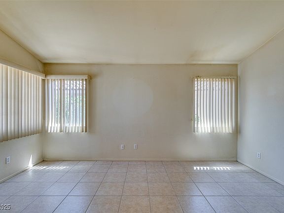 5th image of 9017 Iron Hitch Ave