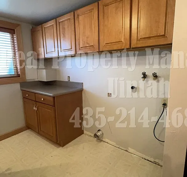 456 S 3130 W — Photo 19