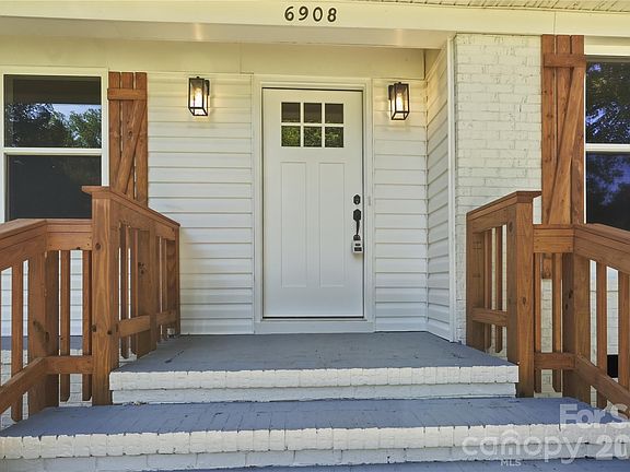 3rd image of 6908 Ludwig Dr