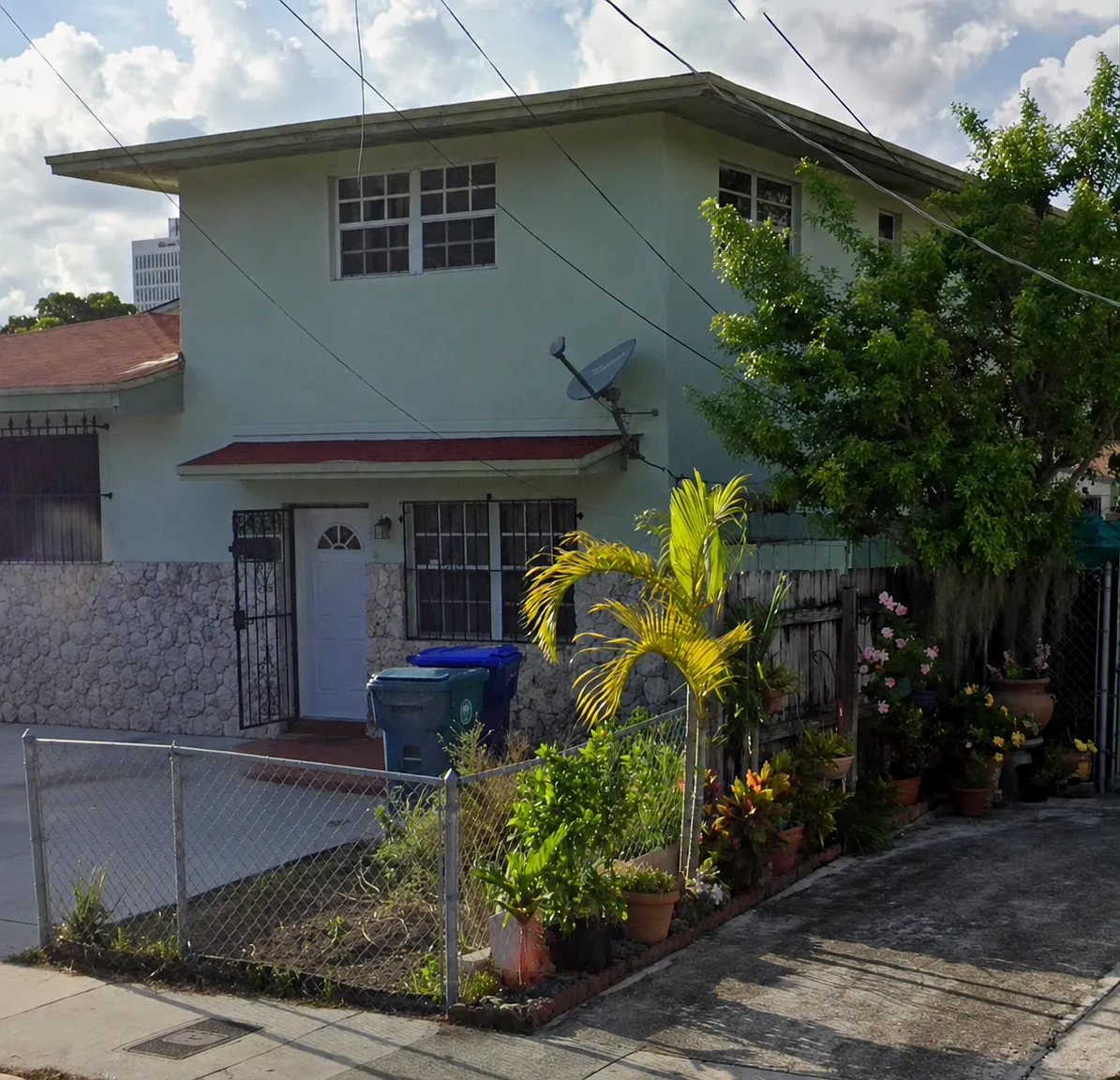 3 bed, 1909 sqft, $3,400 — Photo 2