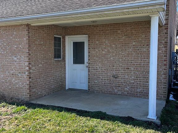 2nd image of 1032 Lanvale St