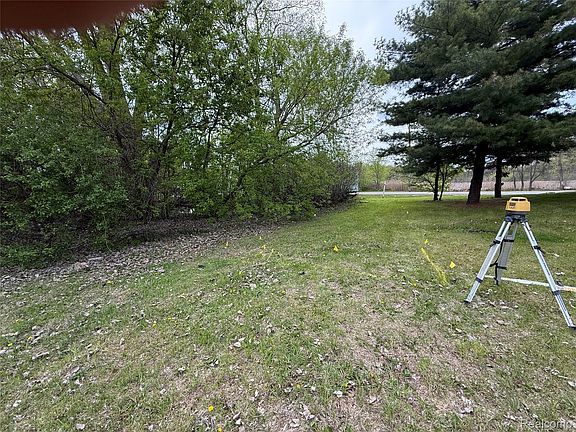 4th image of 59 Lochaven Rd