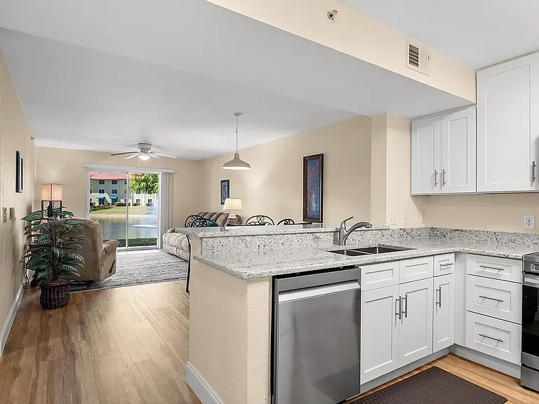 812 Key Royal Cir #8264 — Photo 12
