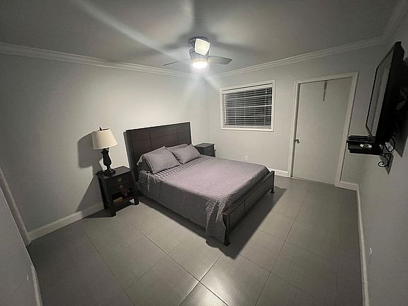 5th image of 305 E Ocean Ave APT 205