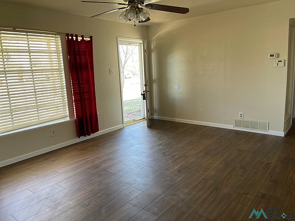 4th image of 906 W Wildy St