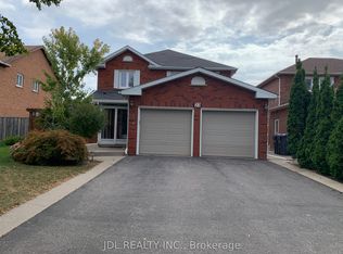 23 Millstone Dr, Brampton, ON L6Y 4G2
