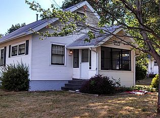 2101 O Ave NW, Cedar Rapids, IA 52405