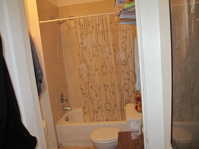 220 SE Gladstone St #2 — Photo 12
