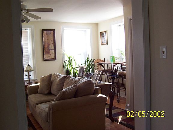 LR viewed from kitchen