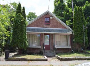 1 Dean Pl #1, Poughkeepsie, NY 12601