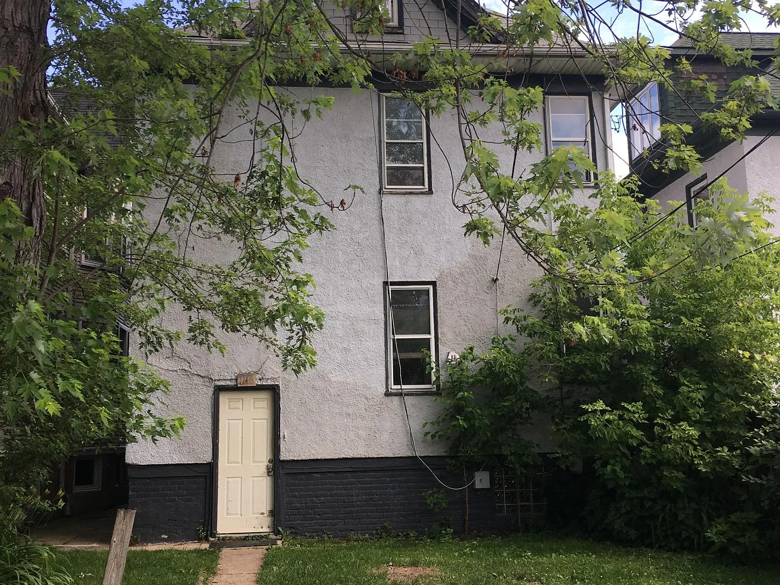 1116 Foster St — Photo 4
