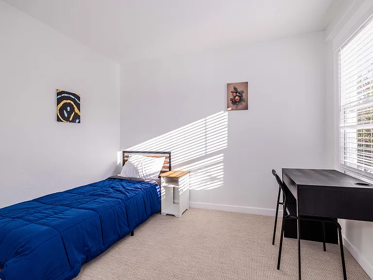 2382 Derby St #1-6 — Photo 18