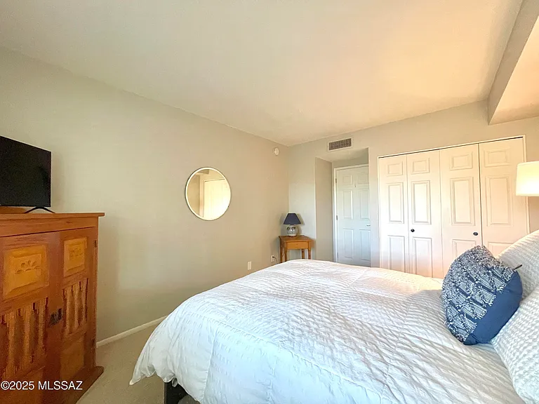 953 W Palma De Pina — Photo 32