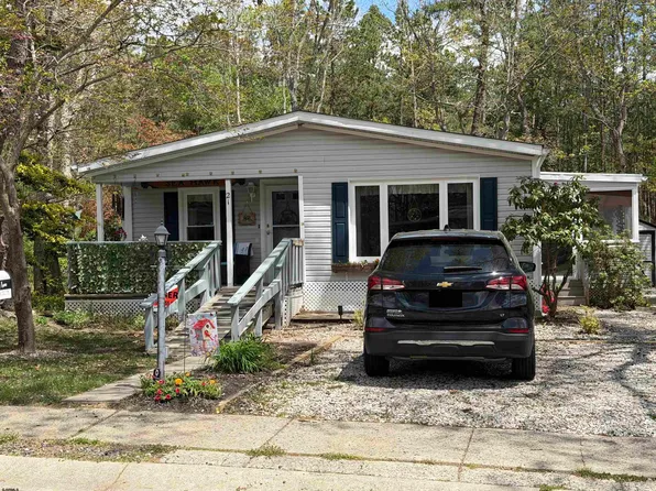21 Hickory Ln, Mays Landing, NJ 08330