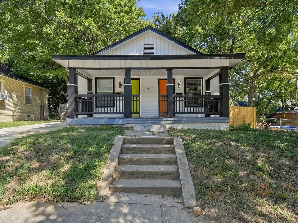 7 N Union Ave