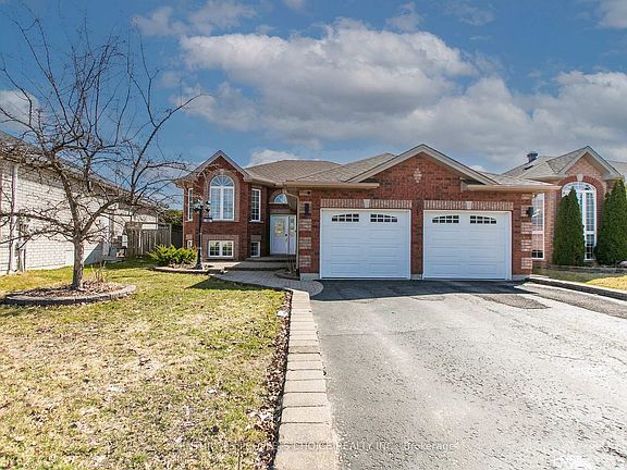 3rd image of 55 Marsellus Dr