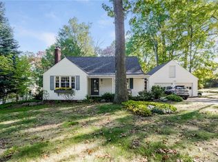 201 Peck Ln, Bristol, CT 06010