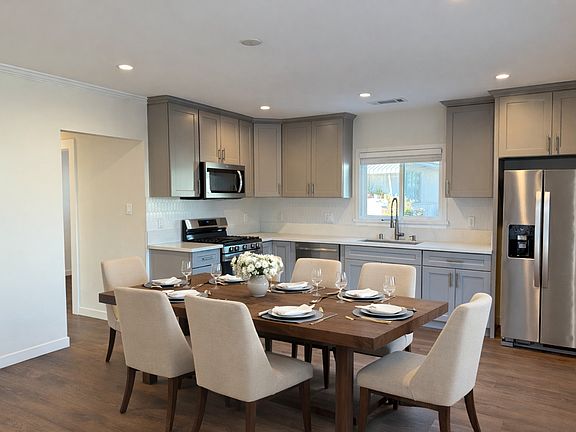 3rd image of 551 S El Molino Ave #1