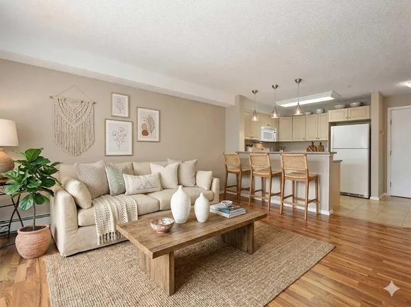 10 NW Prestwick Bay SE #2310, Calgary, AB T2Z 0B3