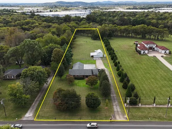 3692 Manchester Pike, Murfreesboro, TN 37127