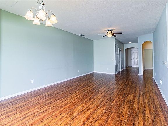 4th image of 4711 Blackthorn Cir