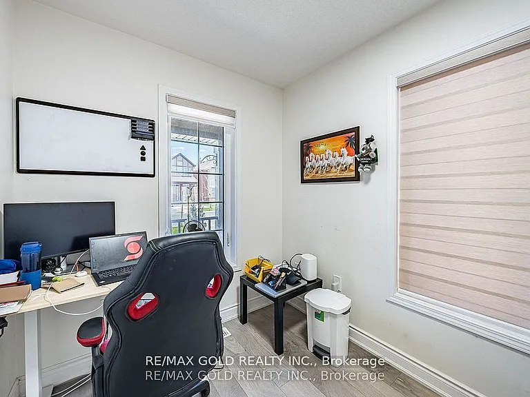 26 Robert Parkinson Dr — Photo 12