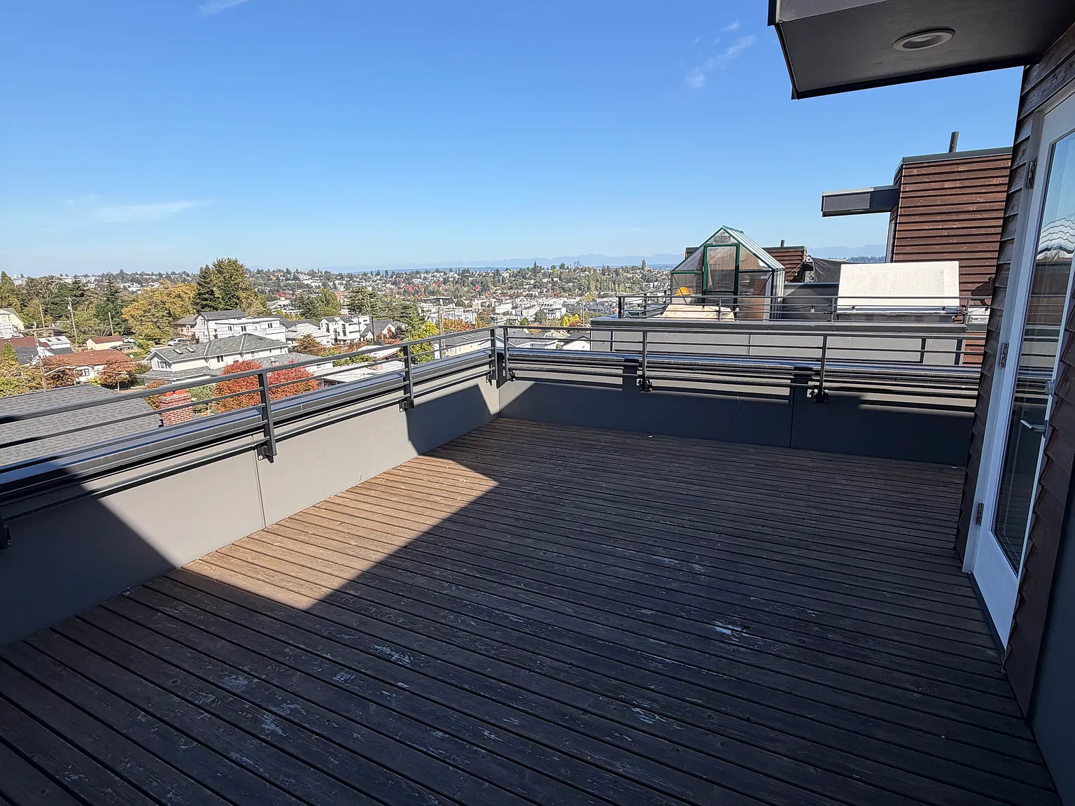 2 bed, 1170 sqft, $2,999 — Photo 3