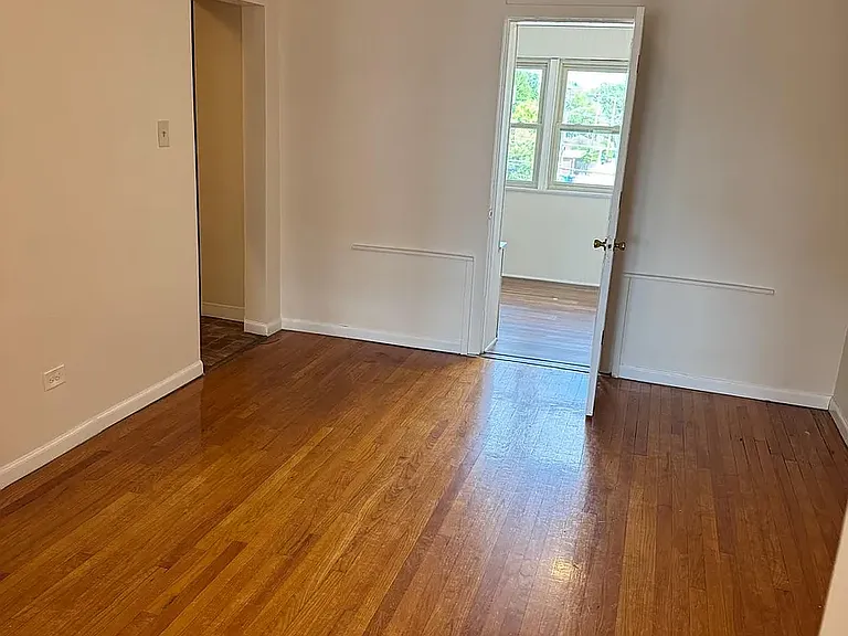 214 Chicago Ave #3 — Photo 8