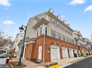 8934B Milford Haven Ct, Lorton, VA 22079