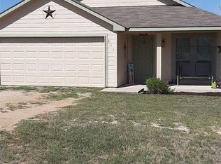 833 Thousand Oaks Trl, Liberty Hill, TX 78642