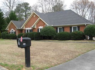 100 Heritage Lake Dr, Fayetteville, GA 30214