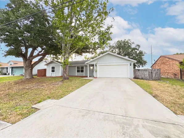 967 Lamplighter Dr NW, Palm Bay, FL 32907