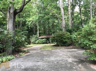 216 Creekview Dr, Cleveland, GA 30528