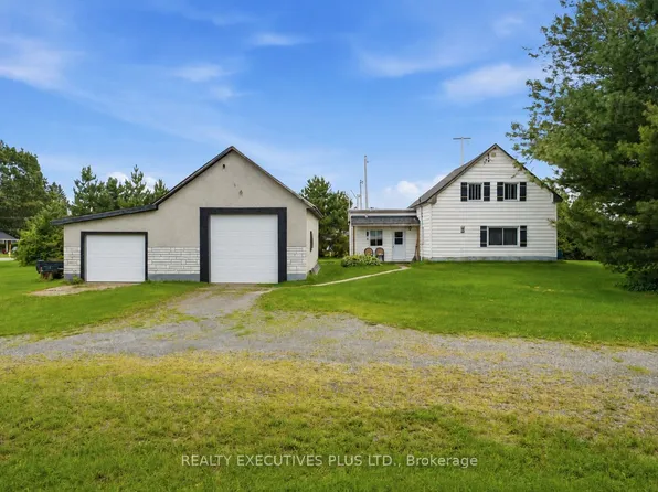 3705 Champlain St E, Clarence Rockland, ON K0A 1E0