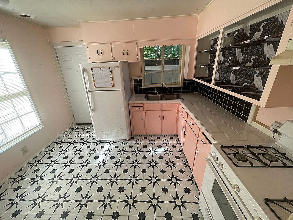 1st image of 4501 Gillis St