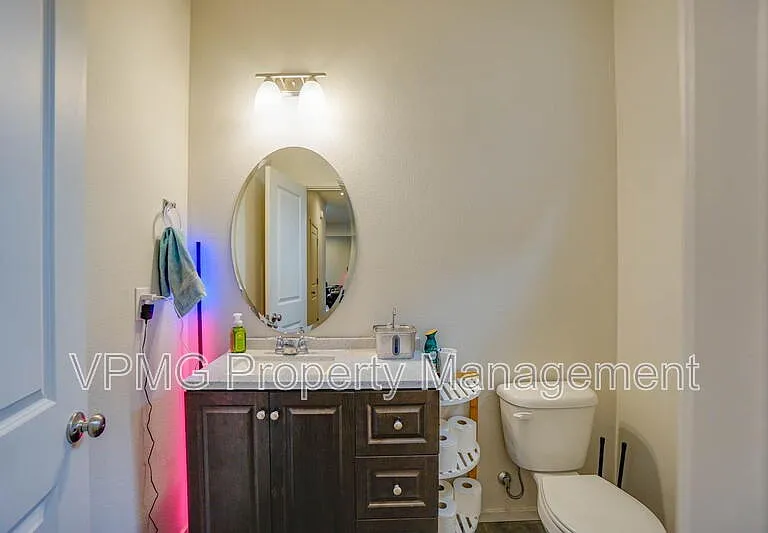 2023 NE Four Seasons Ln — Photo 12
