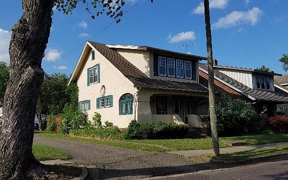 3rd image of 124 Fairfield Ave