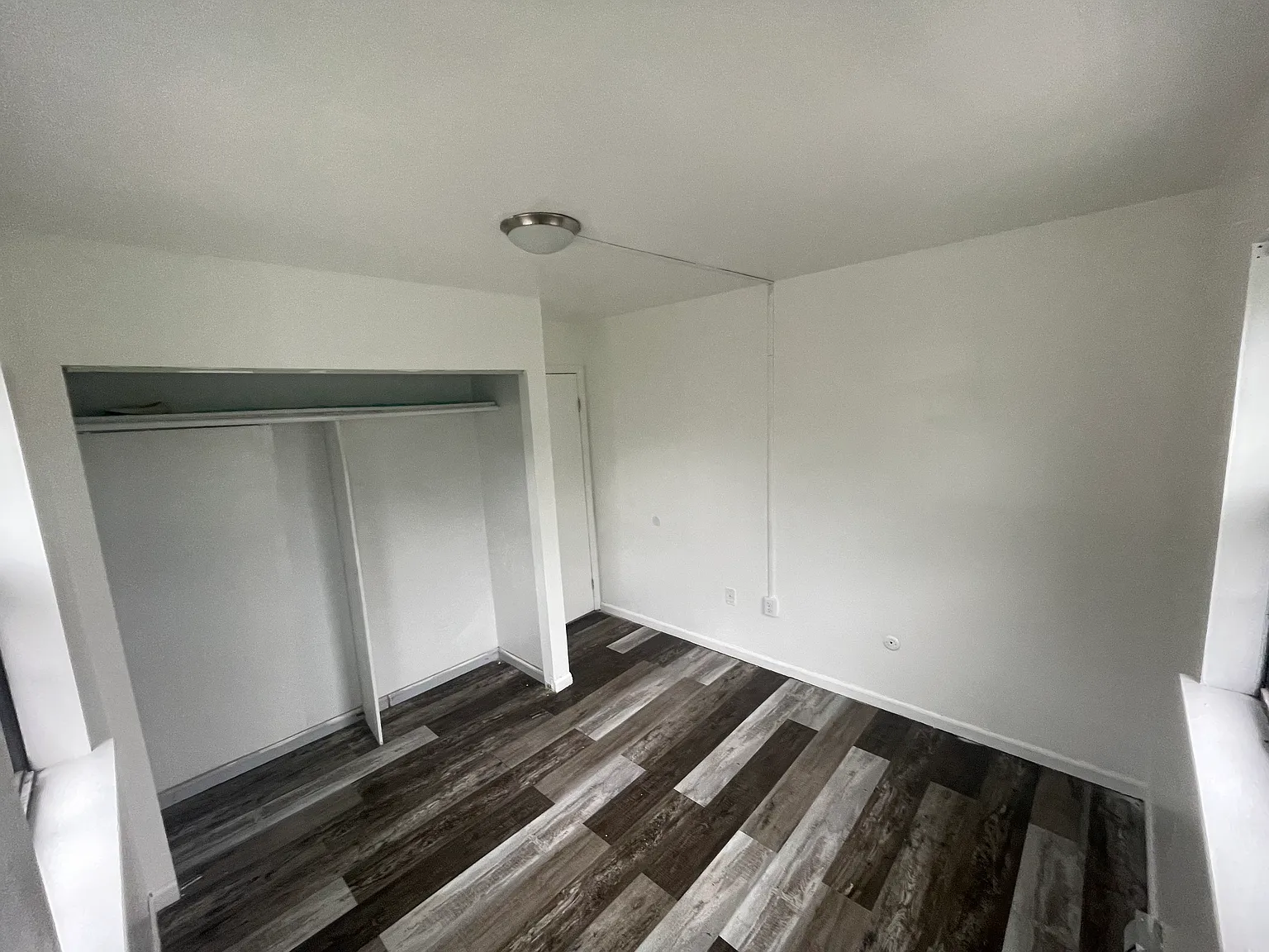 3 bed, 1.5 bath, 1102 sqft, $2,000 — Photo 4