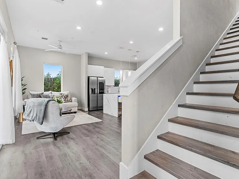 851 Prosper St — Photo 11