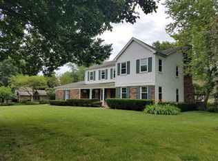 602 Hillcrest Dr, Libertyville, IL 60048