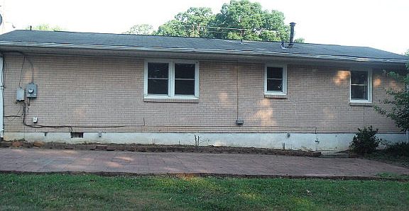 2nd image of 510 Lansbury Dr