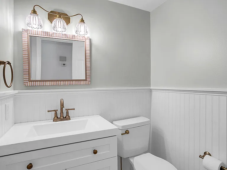 Downstairs half bath
