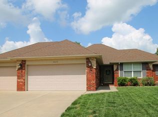 3923 S Ridgeline Ave, Springfield, MO 65807
